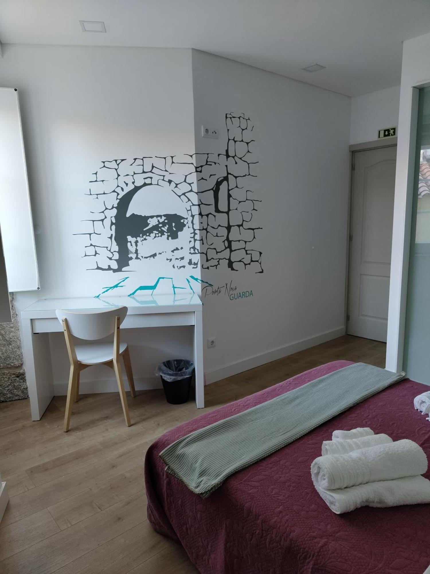 Urbe Sanchina - Hostel & Suites Гуарда Экстерьер фото